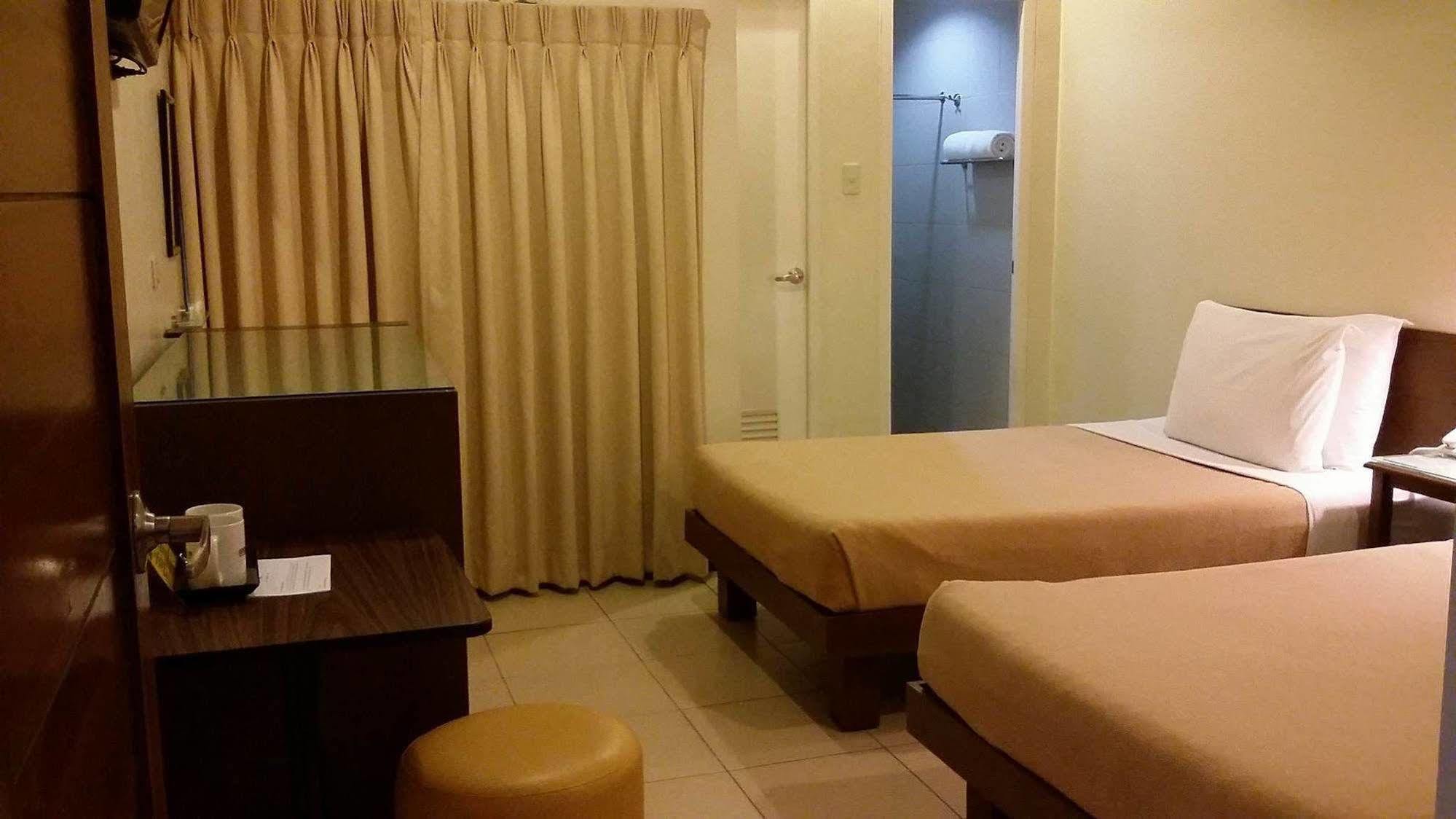 Hotel Governor Forbes 2*