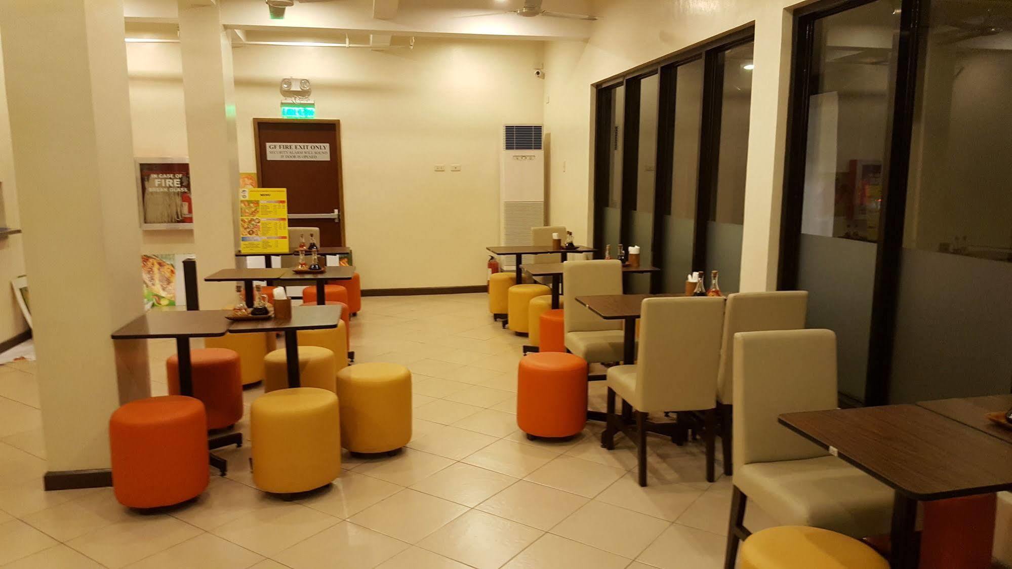 Hotel Governor Forbes 2*
